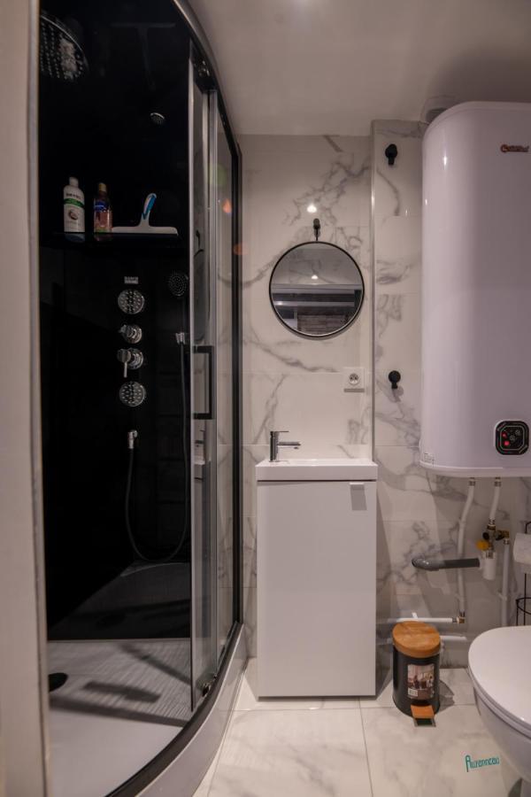 Naturel : Studio Calme Et Agreable Les Bordes Exterior photo